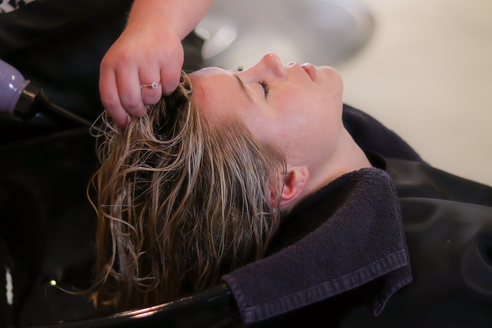 Factors to Consider When Choosing a Beauty Hair Salon